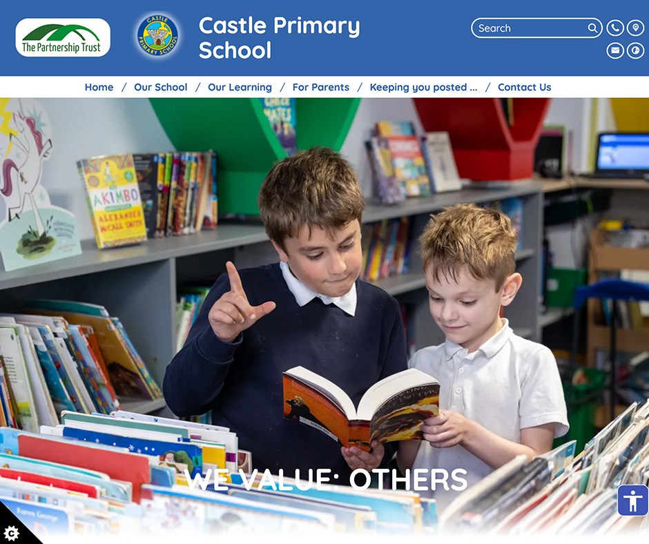 Castle Primary School, Bristol, Blue and White Website Design